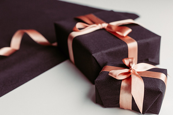 10 motive pentru a oferi cadouri, altele decat cele obisnuite si idei de cadouri pe care le poti oferi