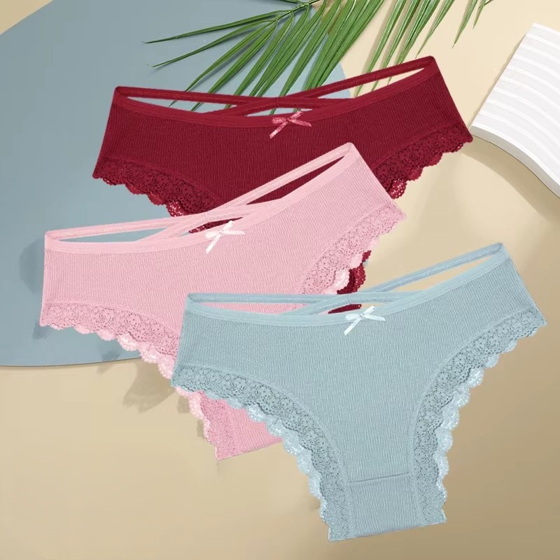 Set 3 perechi de chiloti pentru dama, CH106, Multicolor