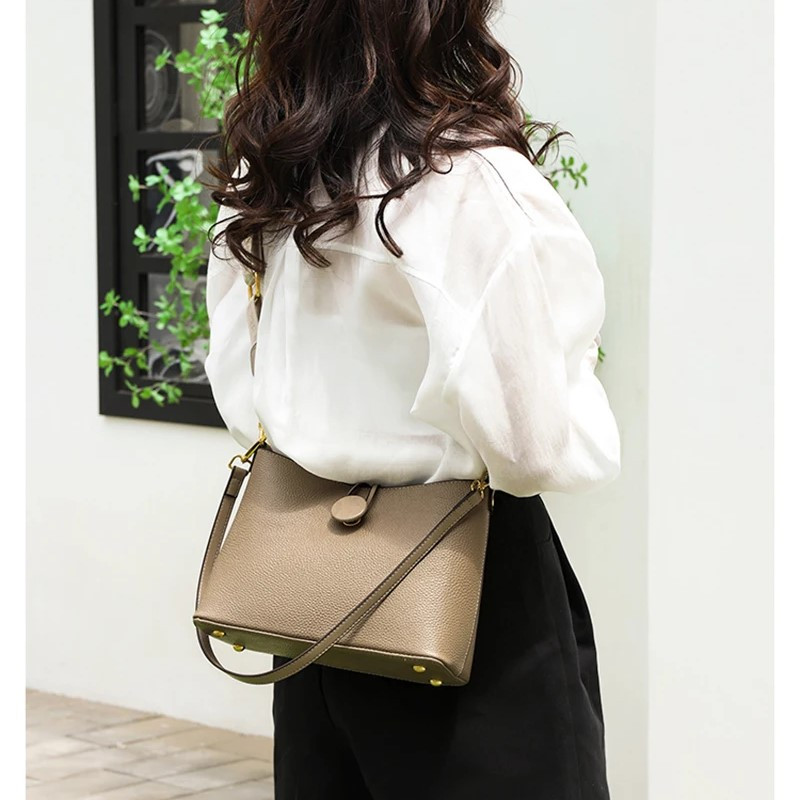 Geanta dama Delis, Anaxandra GT2564, piele naturala, Bej