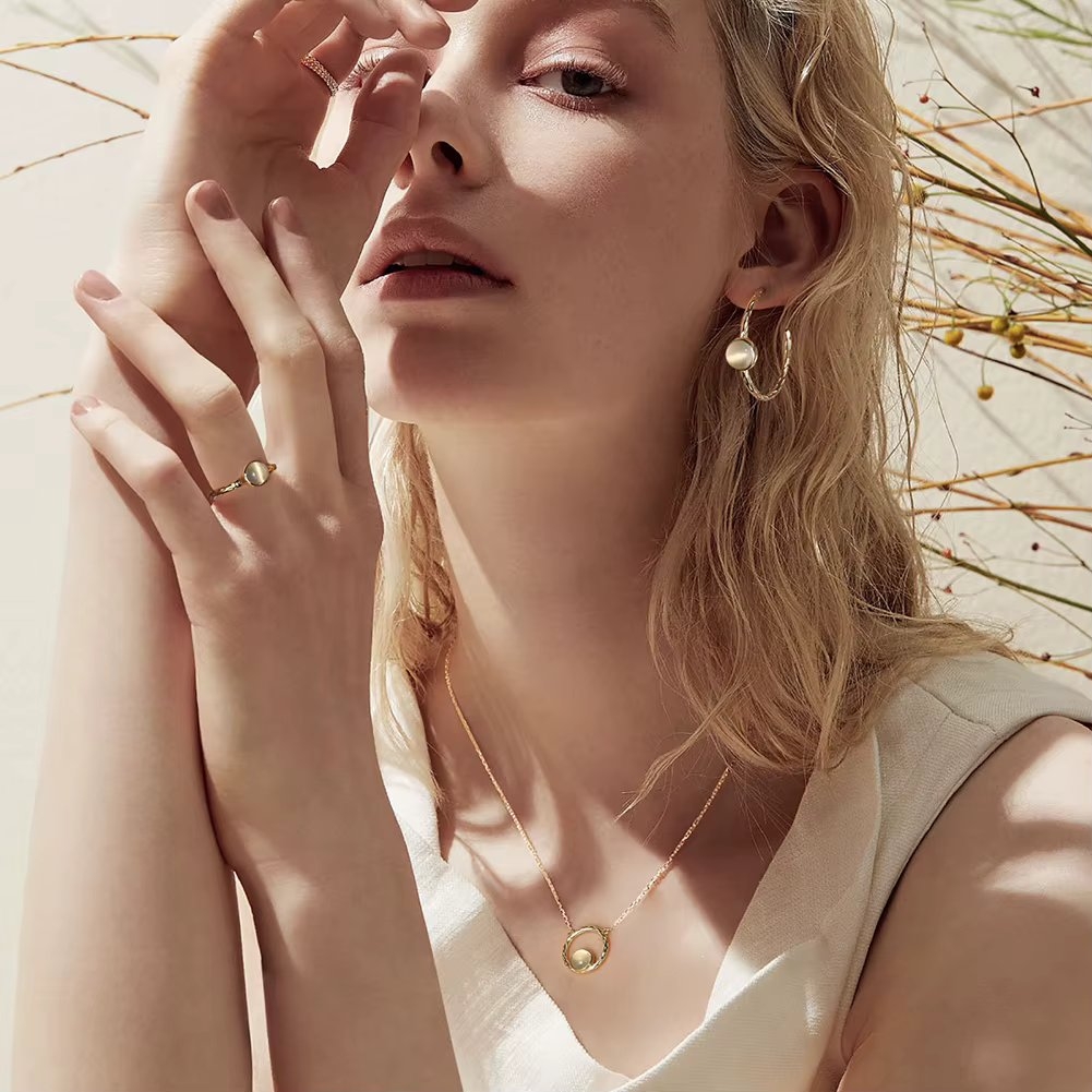 Lantisor argint 925, JW1693, model cerc cu piatra lunii, placat cu rodiu