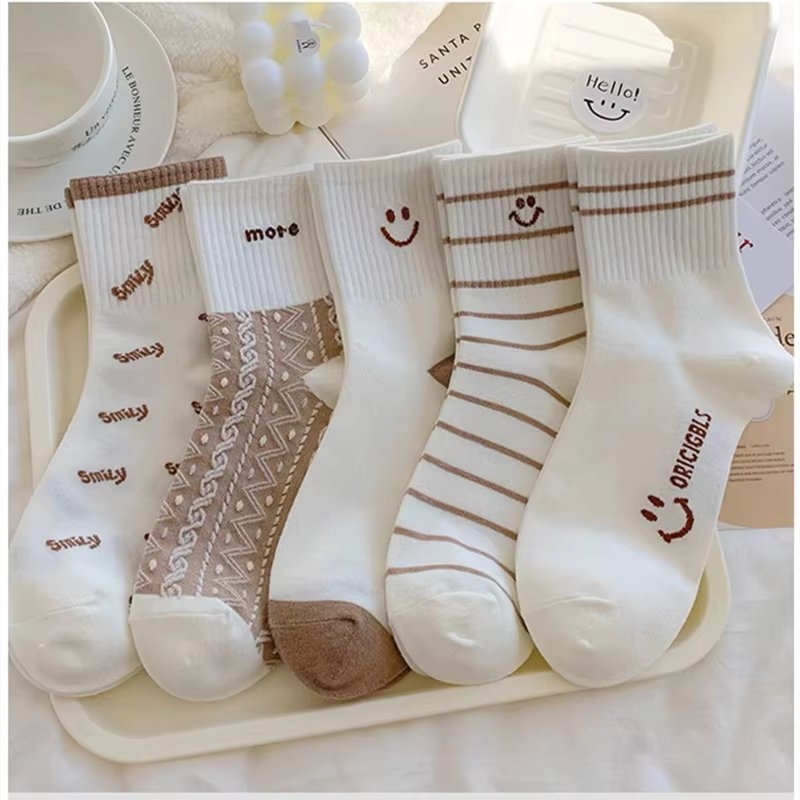 Set 5 perechi șosete damă, model smiley și dungi, crem cu alb