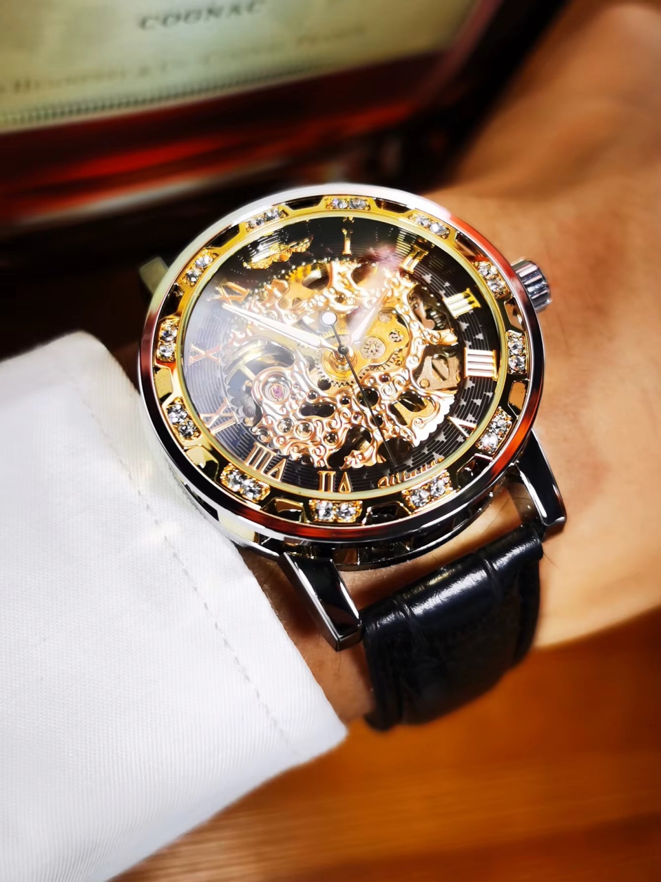 Ceas barbatesc Winner CS1746, automatic, piele naturala, negru, cadran alb