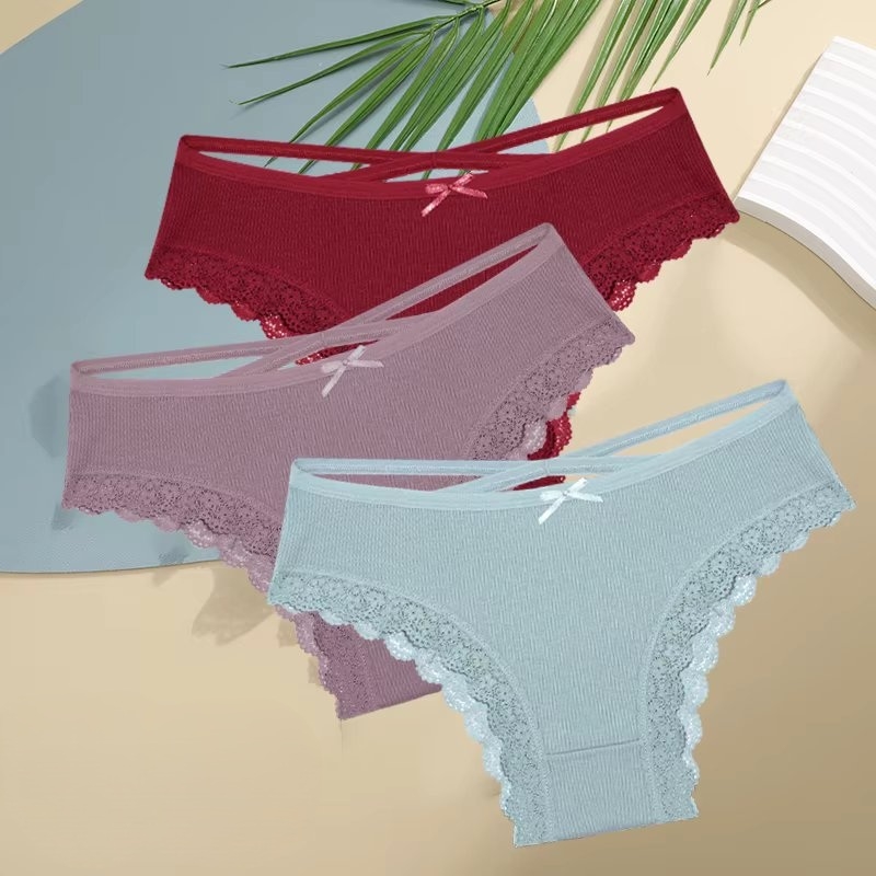 Set 3 perechi de chiloti pentru dama, CH107, Multicolor