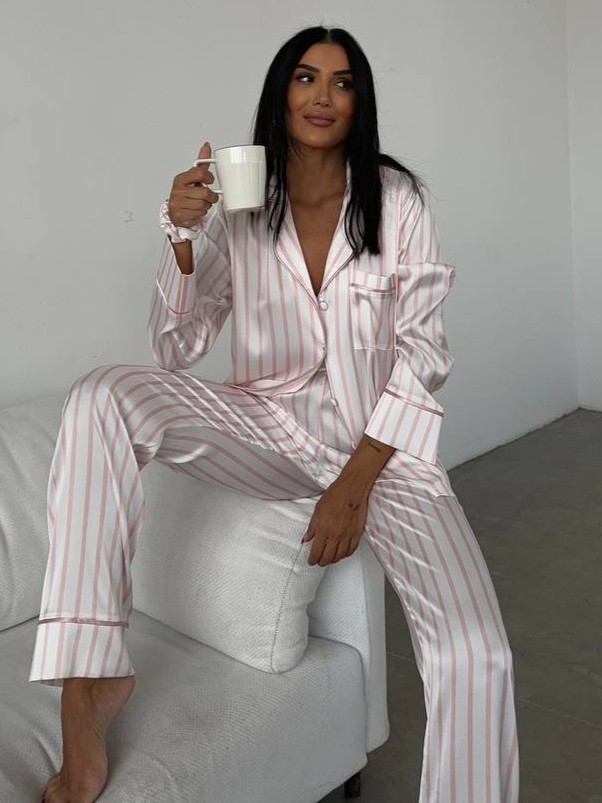 Set pijama dama din doua piese, cu nasturi – 2401674, Alb/ Roz - imagine 4