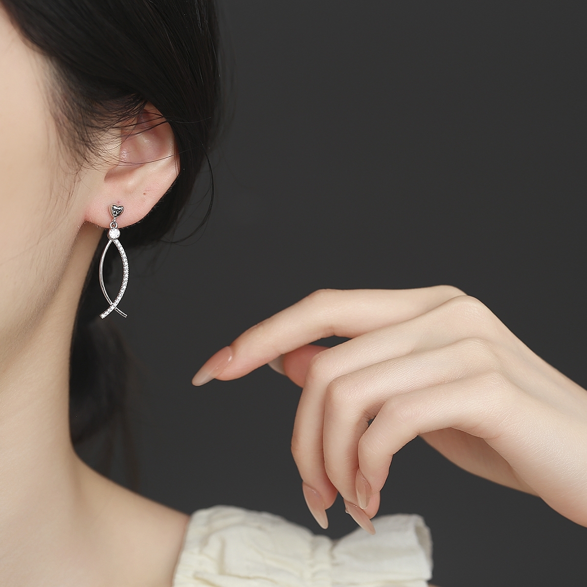 Cercei lungi de argint 925, JW1611, model cu pietre, placati cu rodiu