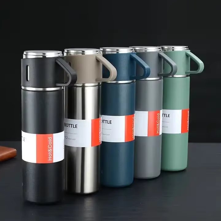 Set cadou termos inox 500 ml cu 3 căni, capac filetat, negru mat — imaginea 8