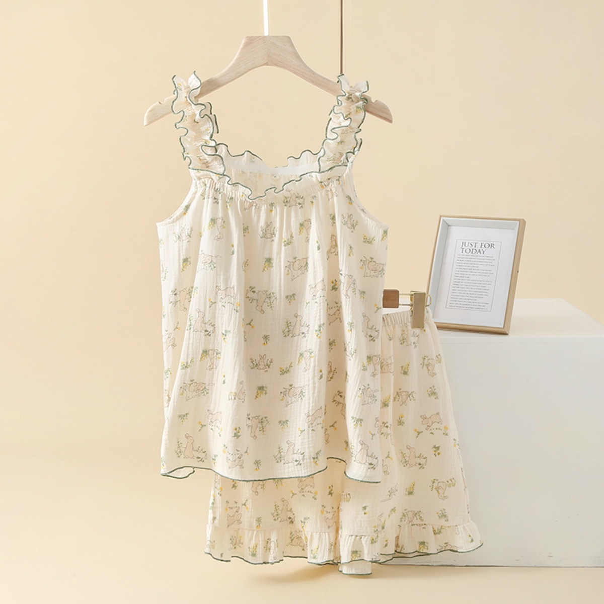 Pijama dama "Cute Bunny" din doua piese, PJ010, Crem