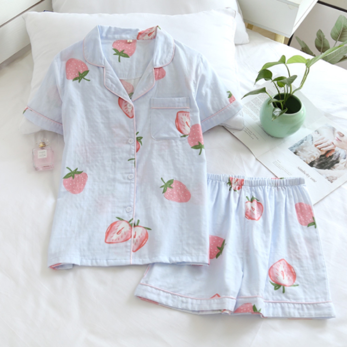 Pijama dama "Strawberry" din doua piese, PJ017, Albastru