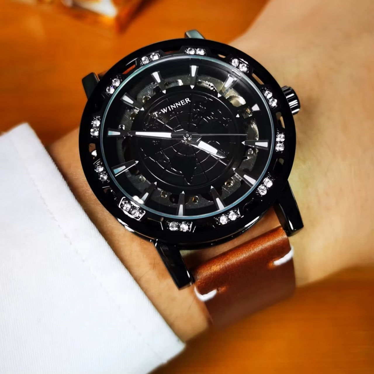 Ceas barbatesc Winner CS1747, automatic, piele naturala, maro, cadran negru - 1 | YEO