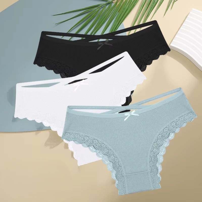 Set 3 perechi de chiloti pentru dama, CH102, Multicolor