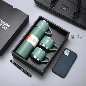 Set Cadou Termos Premium 500 ml + 3 Cani din Inox, TRM09, Verde