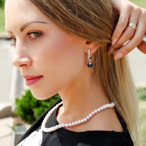Cercei argint 925, JW1110, model elegant cu perla alba, placati cu rodiu - Img 2