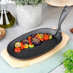 Tigaie din fontă cu maner detasabil + suport din lemn Natural, 24 x 14, Cast Line
