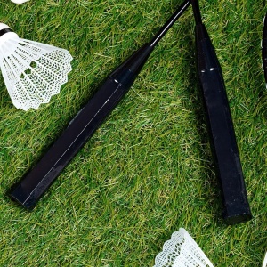 Set de 4 Rachete badminton cu 8 fluturasi 61 cm, 12 buc, Kids Line