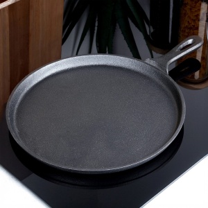 Tigaie pentru clătite din fontă CAST LINE 26 cm