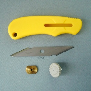 VS-1P Cutter/ cutit utilitar cu lama de inox, NT Cutter - Img 6