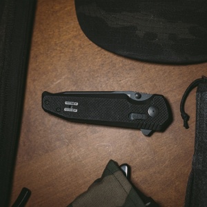 Cutit pliabil SOG Vision XR Serrated 12-57-02-57, lama Tanto CTS XHP Black TiNi Partial Serrated, XR Lock, Thumb Hole, maner G10 Black, EDC Tactical - Img 8