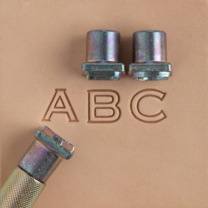 Set stante embosare piele ALFABET litere mari de 13mm