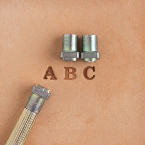Set stante embosare piele ALFABET litere mari de 6mm.