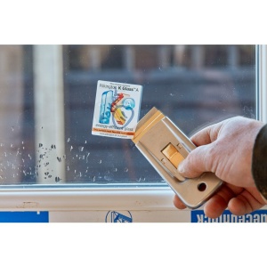 Stanley 0-28-500, razuitoare profesionala pentru sticla, corp din otel + 5 lame de rezerva, blister - Img 2