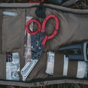 Foarfeca multifunctionala SOG ParaShears Red, 11 functii, Compound Leverage, foarfeca medicala de salvare cu husa nylon - Img 13