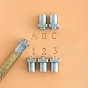 Set stante embosare piele ALFABET litere mari si CIFRE de 6.3 mm, Tandy Leather