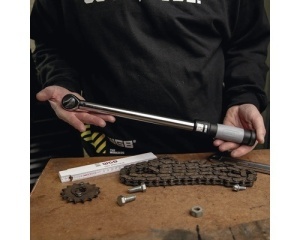 Cheie dinamometrică cu clichet WGB 1/2" 25-125 Nm, crom-vanadiu - Img 4