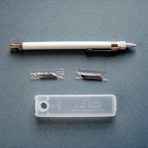 D-1000P Cutter/ cutit precizie cu cap dublu, NT Cutter - Img 11