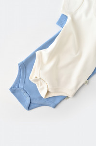 Set 2 body-uri bebe unisex -100% bumbac organic - Ecru/Bleu, BabyCosy - Img 5