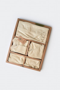 Set de 10 piese pentru nou nascut - 100% bumbac organic - Crem, BabyCosy - Img 4