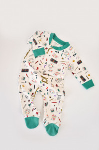 Set 2 salopetele cu maneca lunga si panataloni cu botosei si fermoar - 100%bumbac organic - Rosu si verde, Baby Cosy