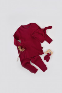 Set 3 piese: bluzita cu maneca lunga, pantaloni lungi si caciulita din bumbac organic si modal - Rosu BabyCosy - Img 1