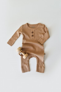 Salopeta cu maneca lunga si pantaloni lungi din bumbac organic si modal - Maro BabyCosy