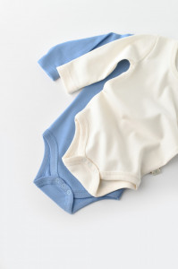 Set 2 body-uri cu maneca lunga bebe unisex -100% bumbac organic - Ecru/Bleu, BabyCosy - Img 5