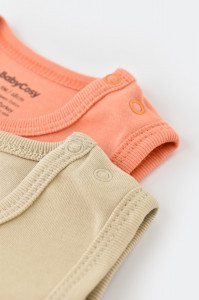 Set 2 body-uri fara maneci bebe unisex -100% bumbac organic - Roz/Crem, BabyCosy - Img 4