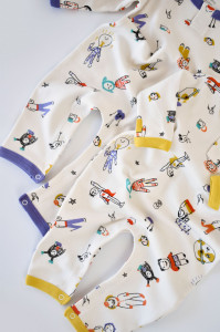 Set 2 salopetele cu maneca lunga si pantaloni lungi - 100%bumbac organic - Galben si Mov, BabyCosy - Img 6