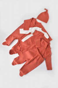 Set de 10 piese pentru nou nascut - 100% bumbac organic - Scortisoara, BabyCosy - Img 6