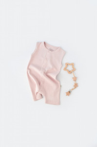 Salopeta fara maneci si pantaloni scurti - 100% bumbac organic - Roz, BabyCosy - Img 2
