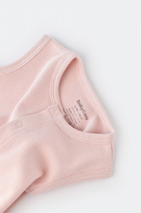 Salopeta fara maneci si pantaloni scurti - 100% bumbac organic - Roz, BabyCosy - Img 4