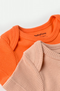 Set 2 body-uri bebe unisex din bumbac organic si modal - Rodie/Piersica, BabyCosy - Img 3