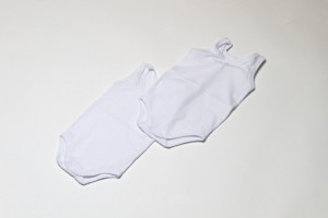 Set 2 body-uri din bumbac albe fara maneca - tip maieu Drool