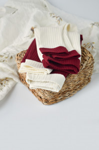 Set 2 pantaloni Ribana Bebe Unisex din bumbac organic si 5%elastan - Ecru/Bordo, BabyCosy - Img 8