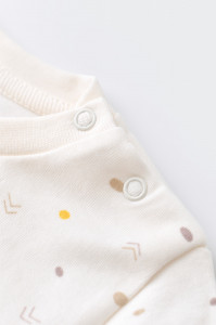 Set bluzita cu maneca lunga si pantaloni lungi - bumbac organic 100% - Ecru cu buline, BabyCosy - Img 4