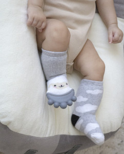 Sosete cu accesoriu dentitie BabyJem Teether Socks - Img 6