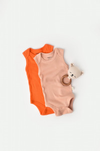 Set 2 body-uri fara maneci bebe unisex din bumbac organic si modal - Rodie/Piersica, BabyCosy