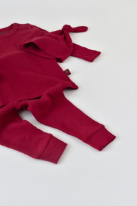 Set 3 piese: bluzita cu maneca lunga, pantaloni lungi si caciulita din bumbac organic si modal - Rosu BabyCosy - Img 4