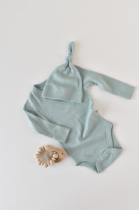 Set 4 piese: bluza, pantaloni, caciulita si manusi din bumbac organic si modal - Mint, BabyCosy - Img 3
