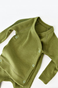 Set 4 piese: bluza, pantaloni, caciulita si manusi din bumbac organic si modal - Verde, BabyCosy - Img 2