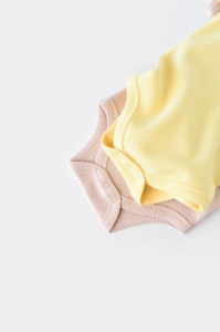 Set 2 body-uri bebe unisex -100% bumbac organic - Galben/Roz, BabyCosy - Img 12