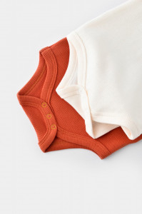 Set 2 body-uri bebe unisex -100% bumbac organic - Scortisoara/Ecru, BabyCosy - Img 10